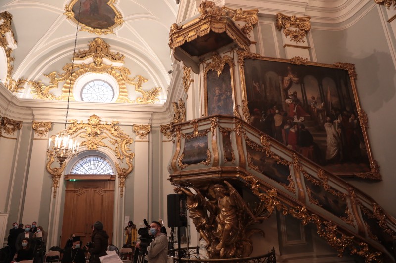 Интерьеры реставрированной Андреевской церкви (Фото: пресс-служба Офиса президента)