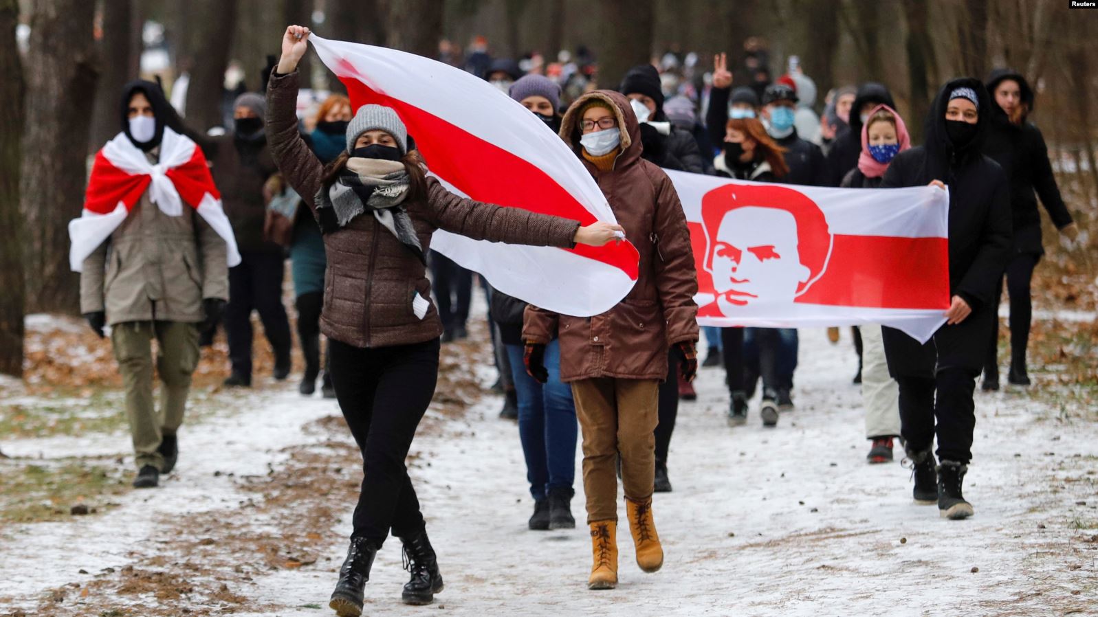 Протесты в Беларуси, судебные марши (фото – Радио Свобода) В Беларуси проходят судебные марши: людей хватают посреди улиц – видео