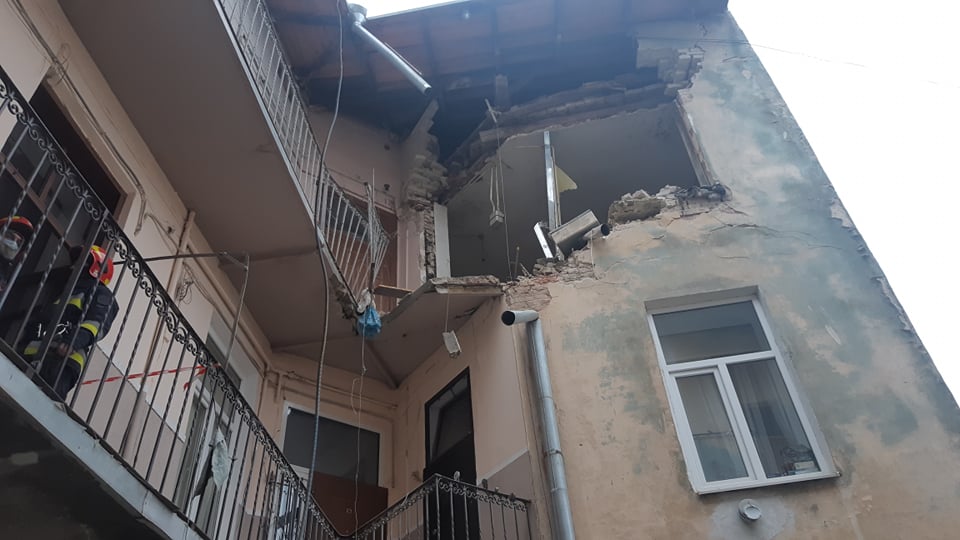 Взрыв в доме во Львове (фото – ГСЧС)