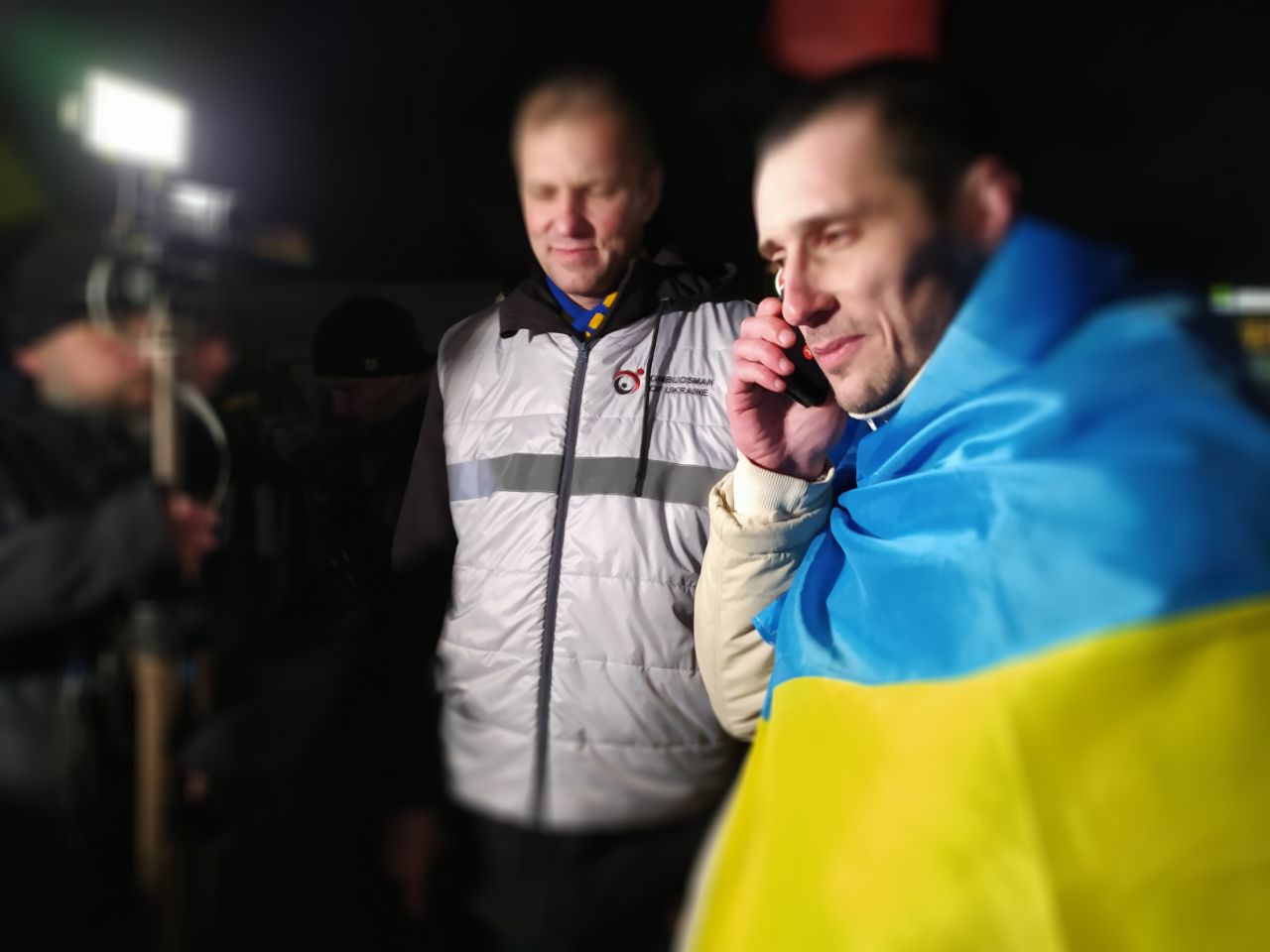 В Україну повернувся в'язень Кремля Олександр Шумков: фото