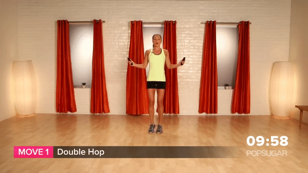 Тренування зі скакалкою: варіації стрибків та вправи для м'язів верхньої частини тіла