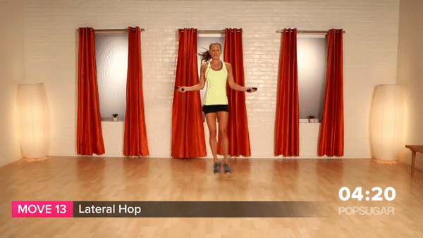 Фрагмент з відео POPSUGAR Fitness Кардіо тренування вдома зі скакалкою: топ-5 вправ для схуднення