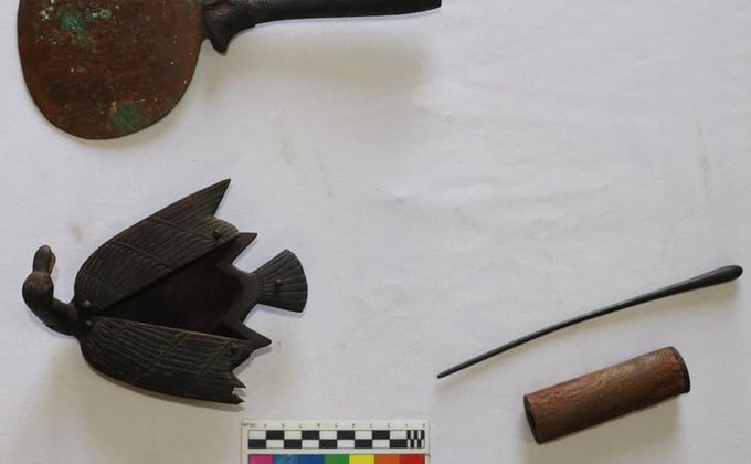Археологи нашли в Египте древние артефакты: гробы и фрагмент Книги мертвых – фото