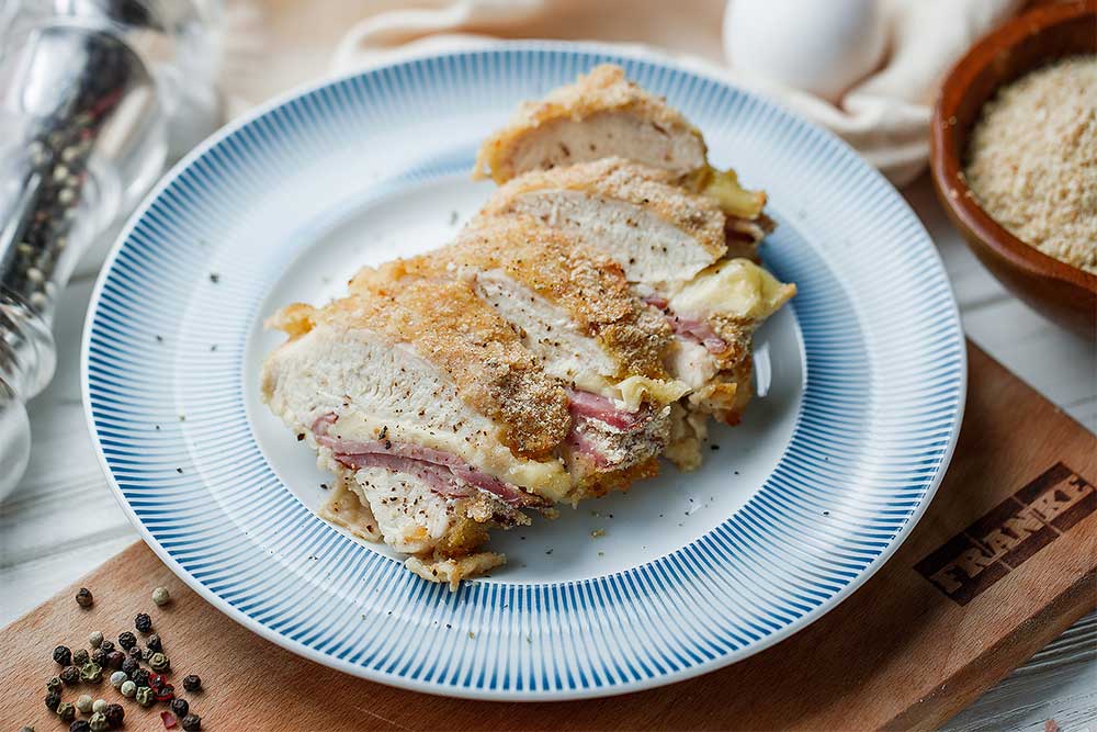 Курка CORDON BLEU. Фото надане пресслужбою Євгена Клопотенка
