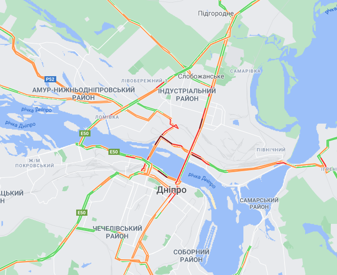 Пробки в Днепре 9 февраля (Скриншот Google Maps) Второй день снегопадов: крупные города Украины стоят в пробках – карты