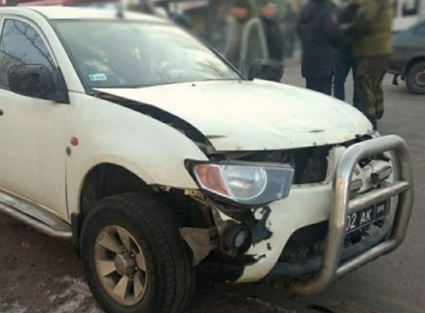 В окупированной Горловке взорвали машину "Дуремара", подельника Безлера (ФОТО) 2 Фото: паблики сепаратистов
