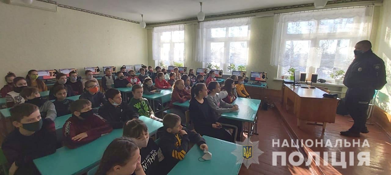 Еще один случай отравления "Дротаверином": в Умани в больницу попала восьмиклассница