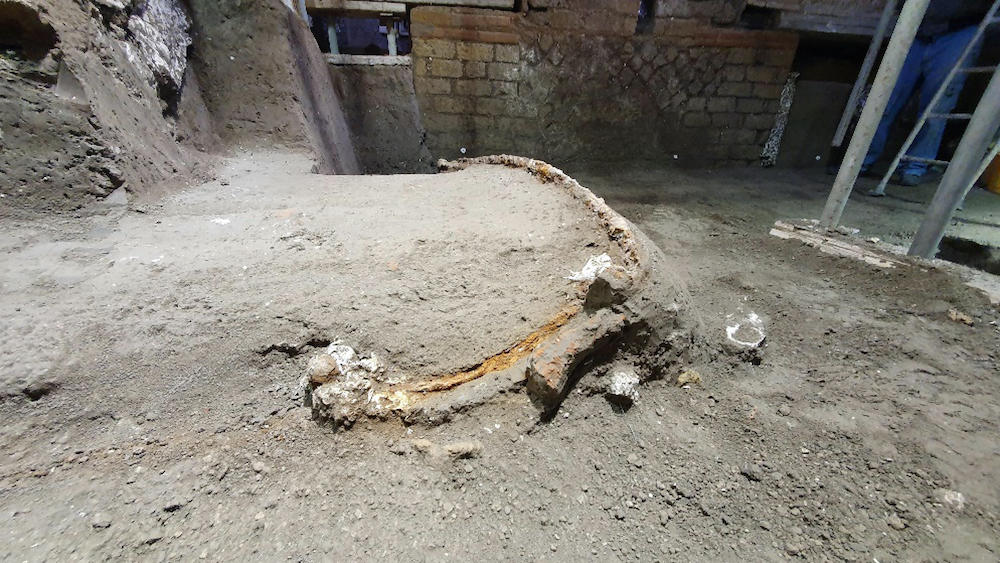 Недалеко от Помпей нашли церемониальную колесницу I века нашей эры: фото