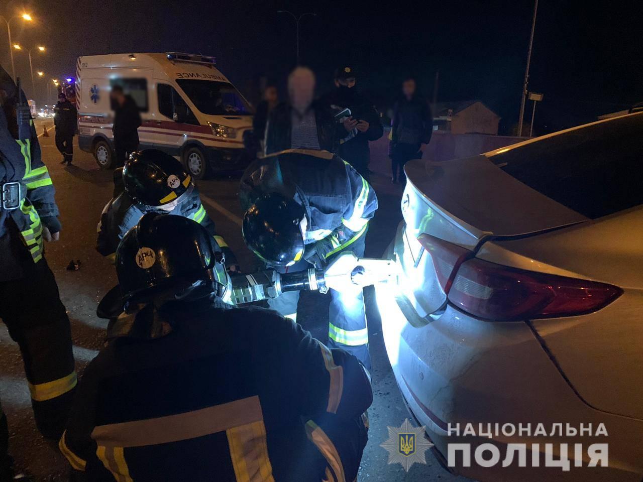 ДТП под Одессой (Фото: пресс-служба полиции) ДТП под Одессой (Фото: пресс-служба полиции)