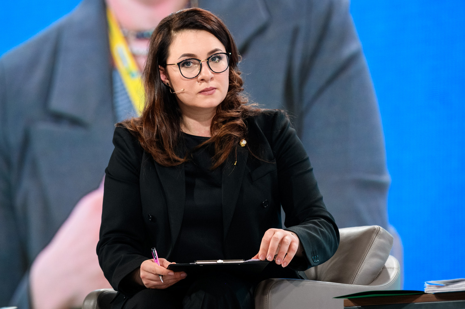 Бронь от армии у 814 000, без работы – каждый третий, 76% экспорта аграрка – Минэкономики