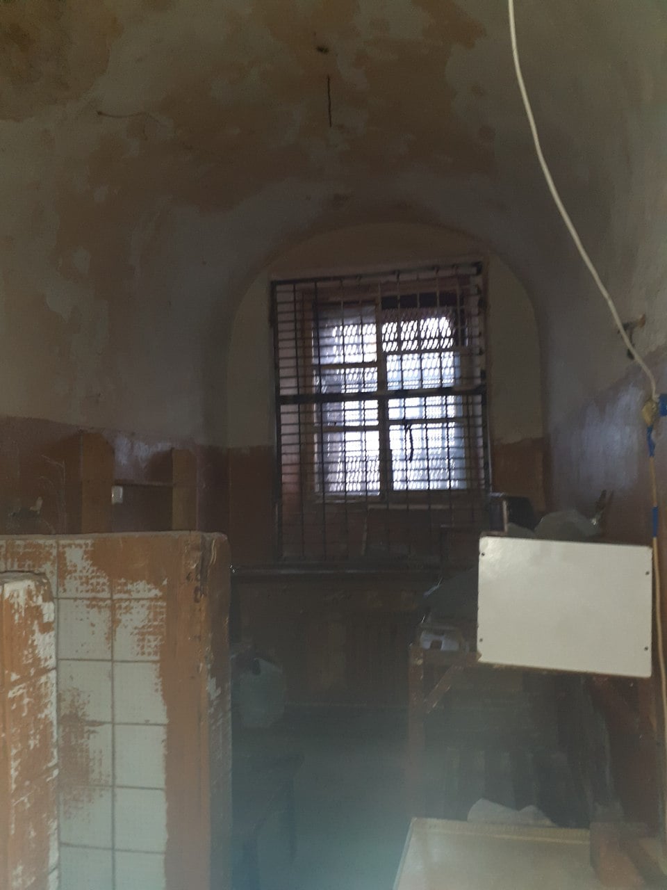 Нет спальных мест и грибок на стенах. Омбудсмен выявила нарушения в киевском СИЗО: фото 