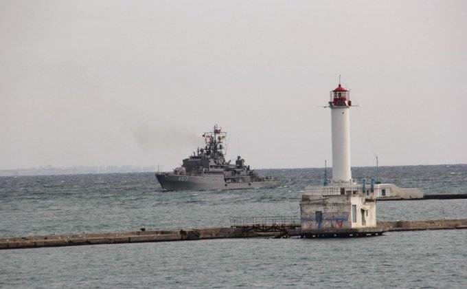 Впервые в 2021 году в порт Одессы прибыла группа кораблей НАТО – фото