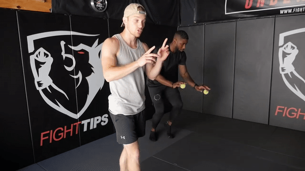 Фрагмент з відео fightTIPS