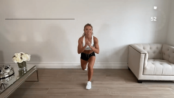 Фрагмент з відео Caroline Girvan