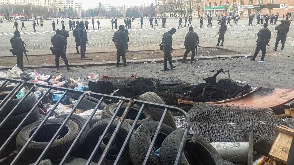 Семь лет назад из ОГА Харькова выбили сепаратистов. У Авакова показали фото и видео штурма