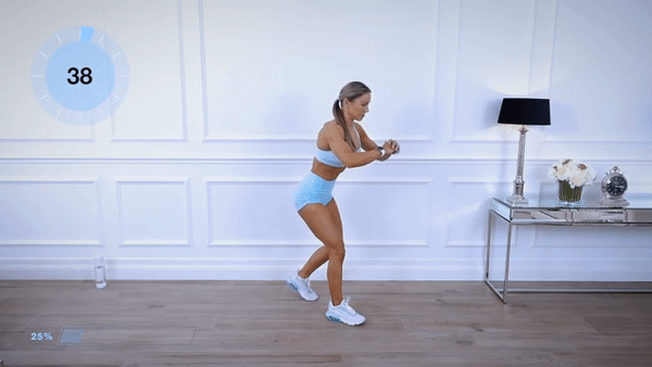 Фрагмент з відео Caroline Girvan