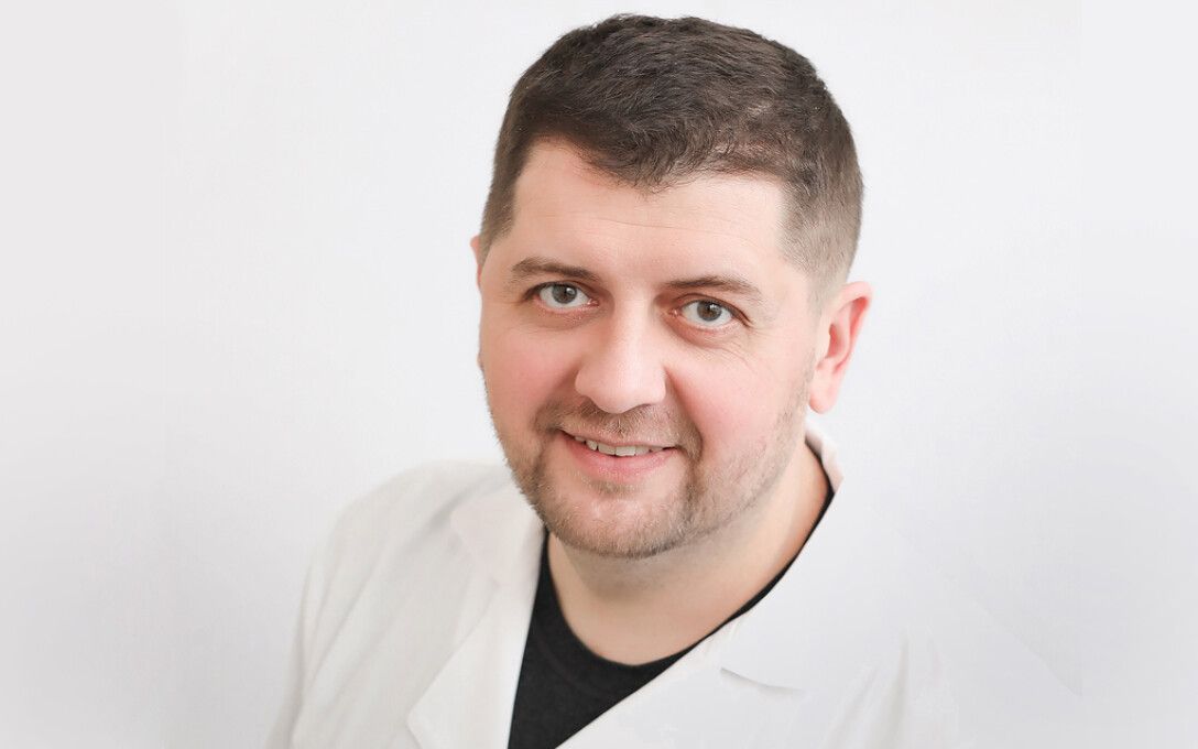 Важчі симптоми, молодші пацієнти. Як COVID-19 змінився за рік