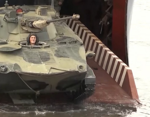 Скриншот из видеозаписи Скриншот из видеозаписи