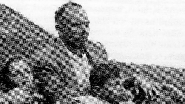 Степан Бандера с детьми (фото – архив ОУН) Степан Бандера с детьми (фото – архив ОУН)