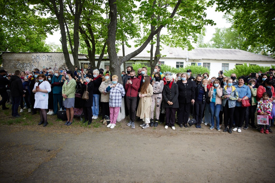 Фото: president.gov.ua Зеленский с послами G7 и Евросоюза съездил в Луганскую область: фото, видео