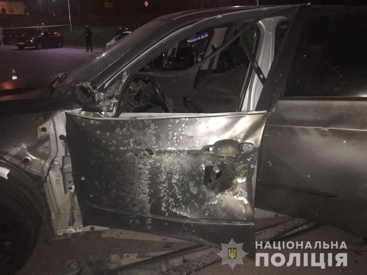 Фото – пресс-служба Нацполиции В Ивано-Франковске из гранатомета обстреляли автомобиль: фото