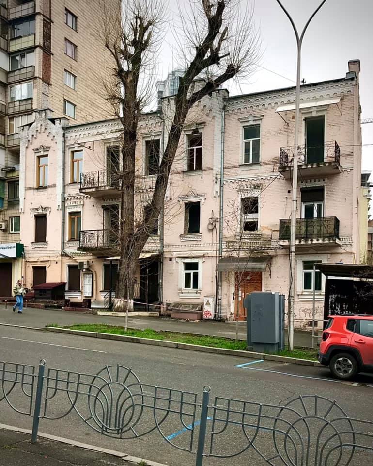 Между жизнью и новостроем. Семь исторических зданий Киева, которые могут исчезнуть: фото