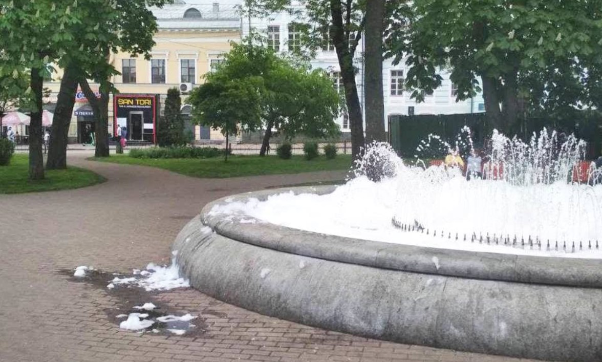 В Киеве начался сезон фонтанов, но один из них уже пришлось отключить (Фото – пресс-служба КГГА)