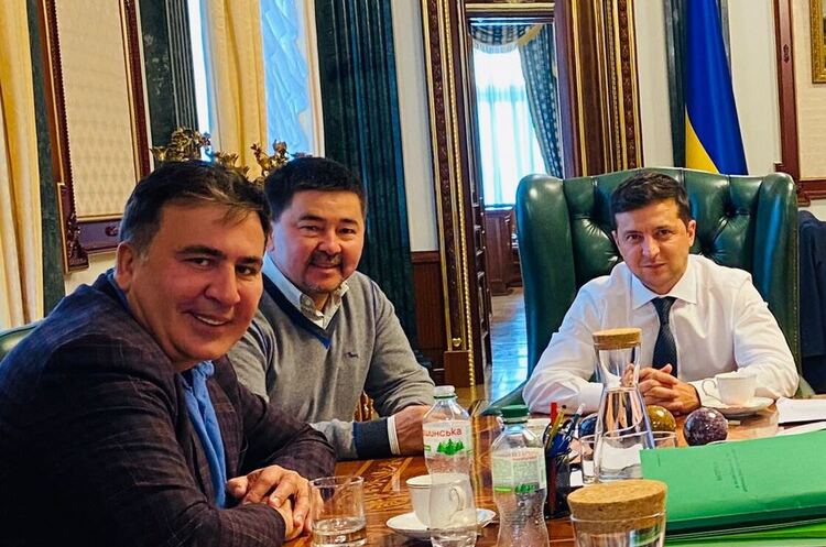 Михеил Саакашвили, казахстанский предприниматель Маргулан Сейсембаев и Владимир Зеленский во время встречи в Офисе президента Украины Фото: телеграмм канал Маргулана Сейсембаева