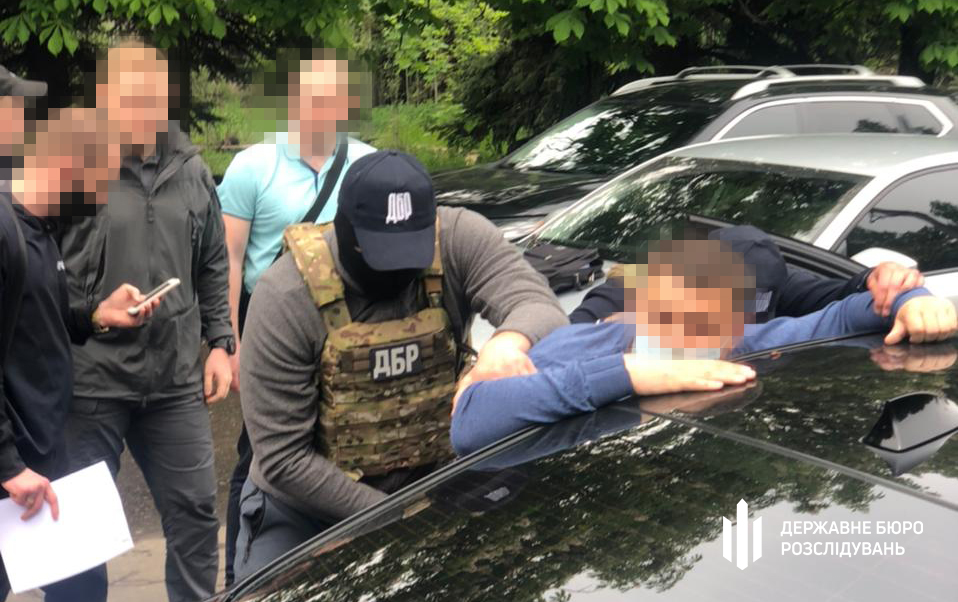 ГБР заявило о задержании "на горячем" судьи Донецкого окружного админсуда: фото