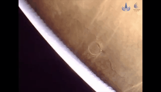 Китайский зонд Tianwen-1 прислал первые кадры с поверхности Марса – фото 