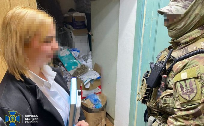 СБУ: Полицейская под Одессой продавала наркотики из вещественных доказательств – фото
