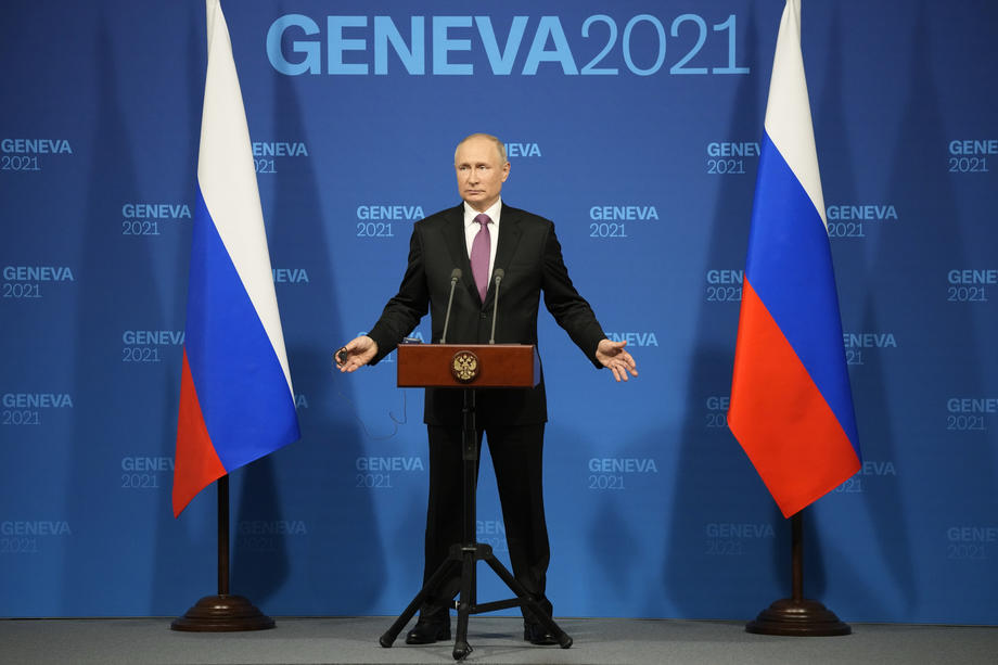 Путин на пресс-конференции после встречи с Байденом (Фото – EPA) Байден дал Путину полгода. Итоги встречи в Женеве