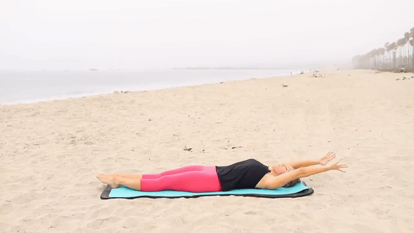 Фрагмент з відео The Balanced Life Pilates with Robin Long