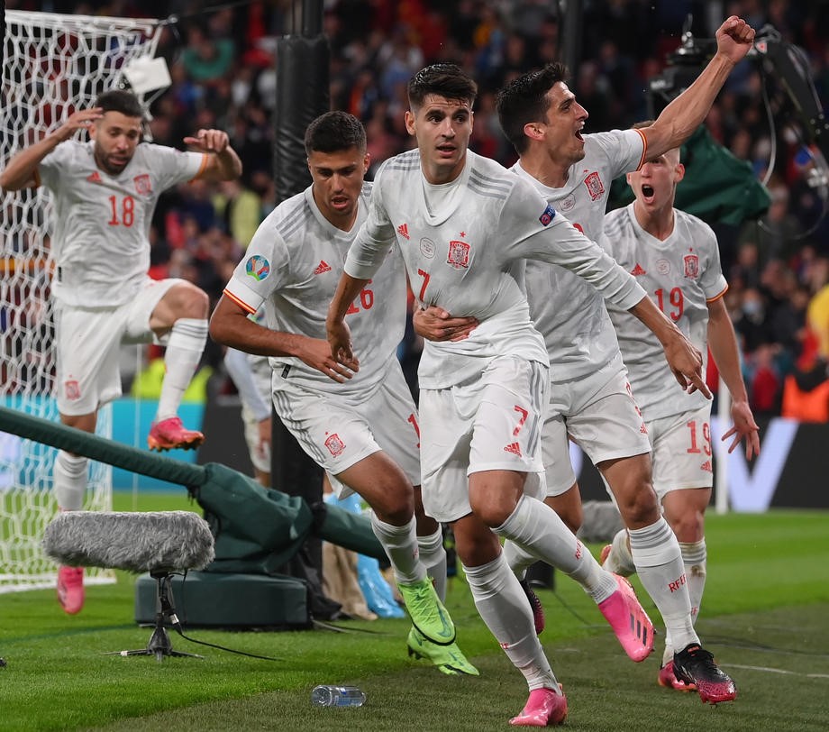 Победа в серии пенальти. Италия обыграла Испанию и вышла в финал Евро-2020 – фото