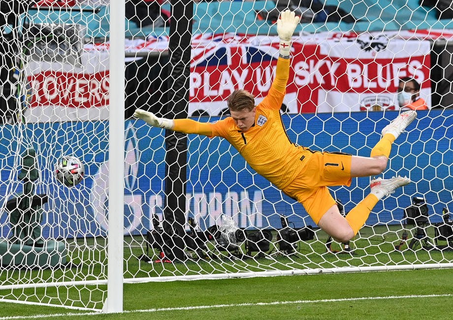 Сборная Англии победила Данию и вышла в финал Евро-2020. Все решил спорный пенальти – фото