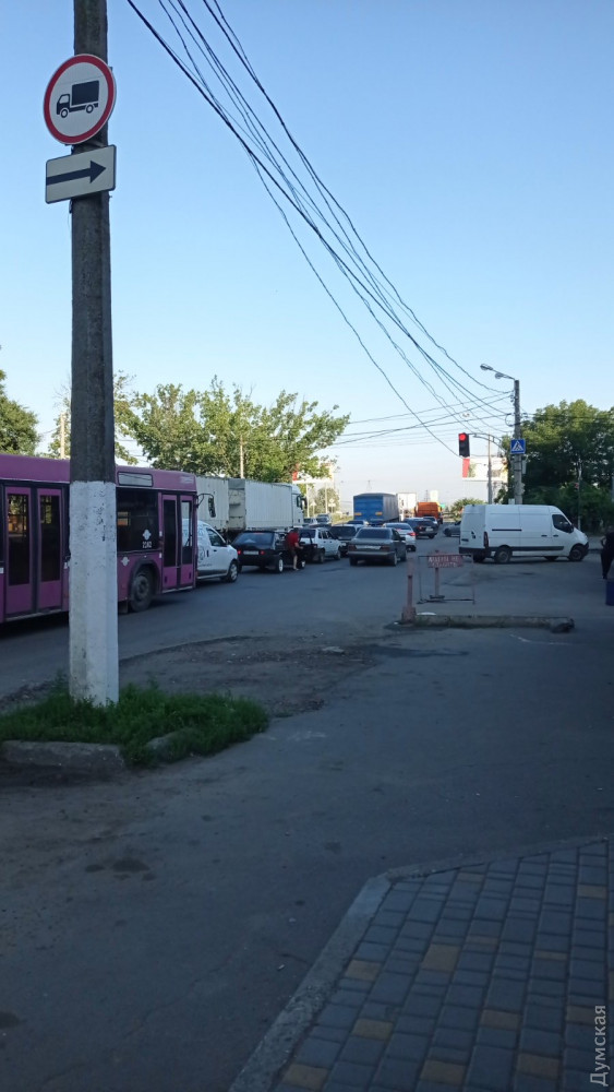 Крестный ход в Одессе (фото – Думская) "Огромная пробка". В Одессе Московский патриархат устроил крестный ход на Объездной: видео