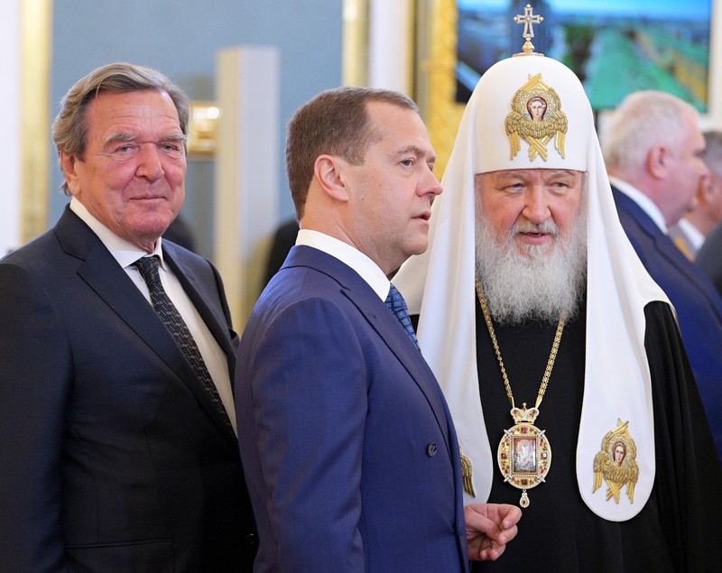 Шредер, Фійон, Кнайсль. Як Путін купує собі друзів: дев'ять прикладів