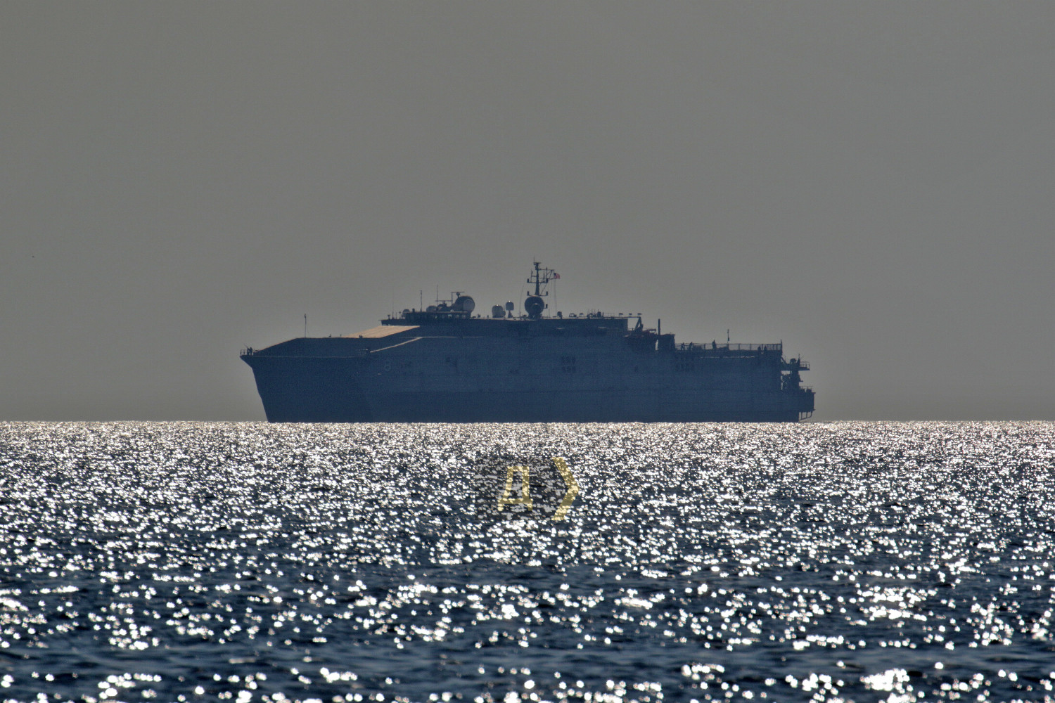 В Одесу зайшов високошвидкісний десантний катамаран ВМС США – фото