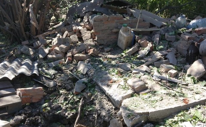 Десятки жителей прятались в подвалах. Боевики впервые с 2016-го обстреляли Тарамчук – фото