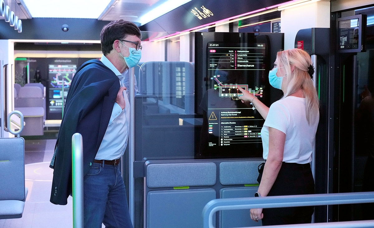 Deutsche Bahn показала новий "потяг ідей" для міських перевезень: фото