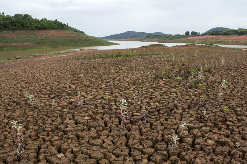 Пересошхий резервуар для воды около Сан-Паоло, 2015 год (Фото – EPA) Мы не справились. Климат на Земле станет гораздо хуже: вот что всех нас ждет