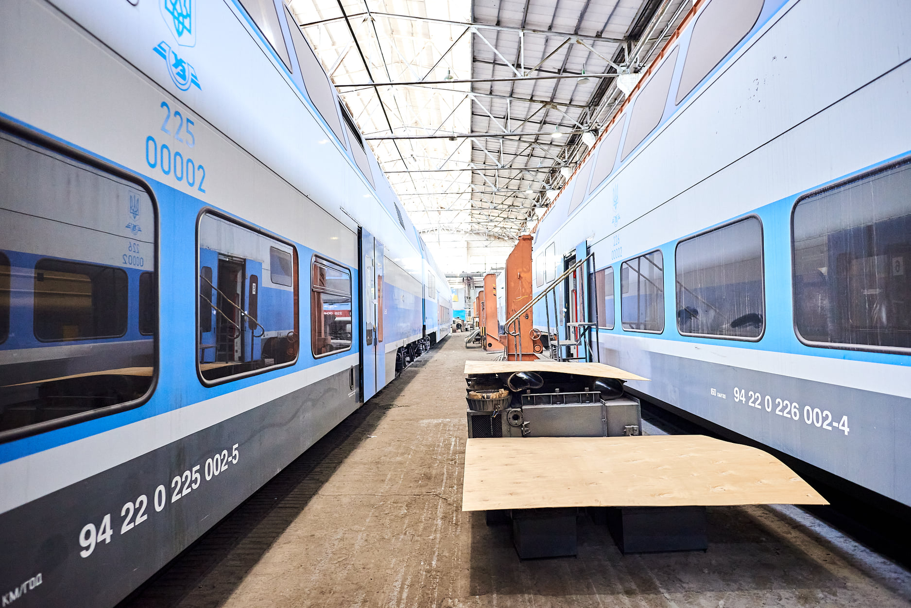 Укрзализныця запустит первый двухэтажный поезд Skoda к концу года: фото 