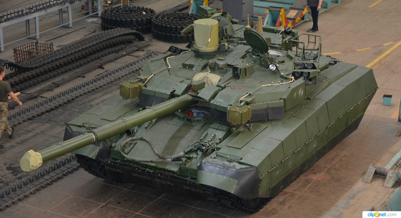 Завод ім. Малишева випустив танк "Оплот". Його покажуть у Києві на параді – фото