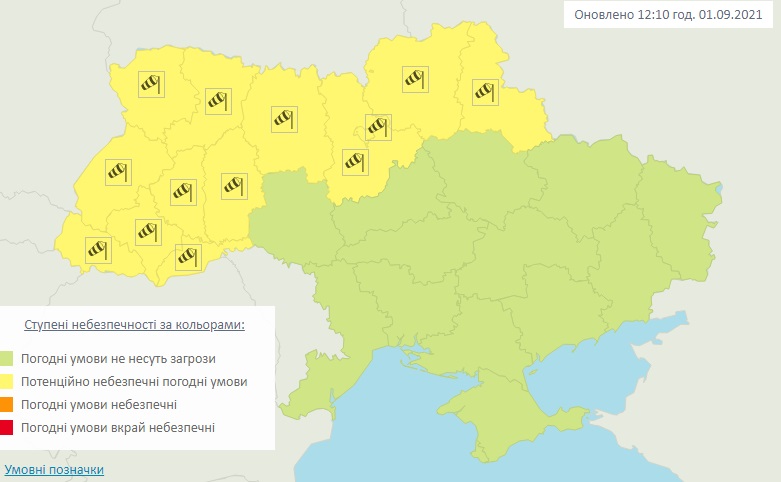 Сильный ветер по всей Украине, дожди и грозы: объявлено штормовое предупреждение – карта