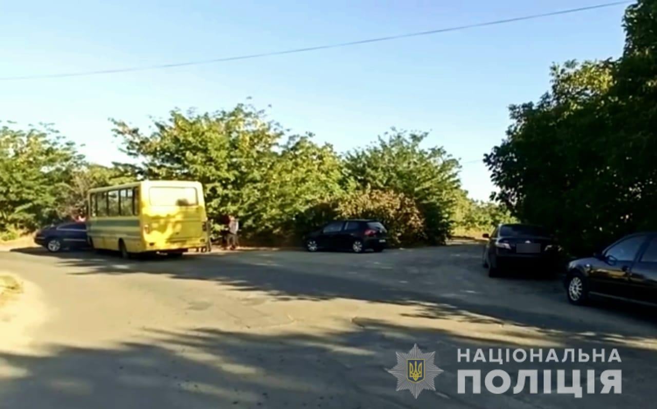 Фото: полиция Николаевской области Полиция: Мэр Вознесенска стал участником ДТП с пассажирским автобусом – фото