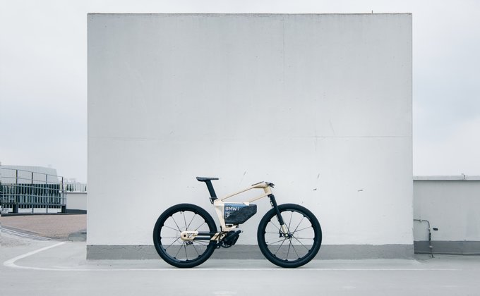 BMW представив електровелосипед із запасом ходу в 300 км: фото