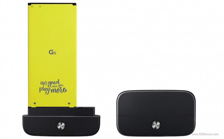 LG G5 и его аудиомодуль. Фото – GSMArena