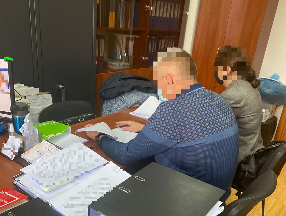 Повідомлення про підозру (Фото – ОГП) Одному з командирів Беркута повідомили про підозру у вбивстві мітингувальників на Майдані – ОГП