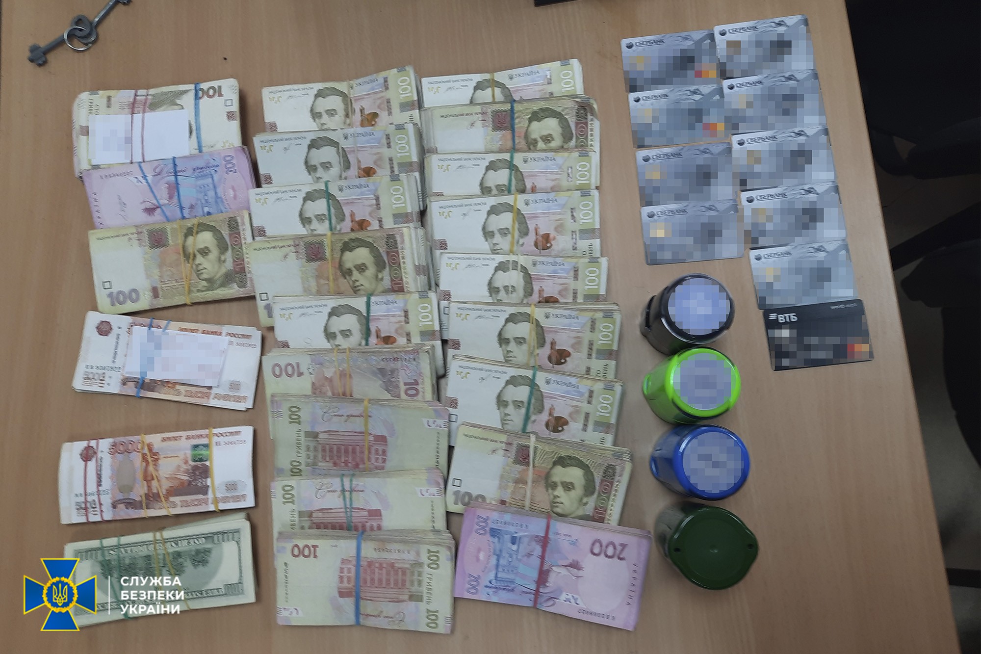Обшуки в конструкторському бюро, Дніпро (фото – СБУ) СБУ: Українське конструкторське бюро модернізувало енергетичні об'єкти в Криму