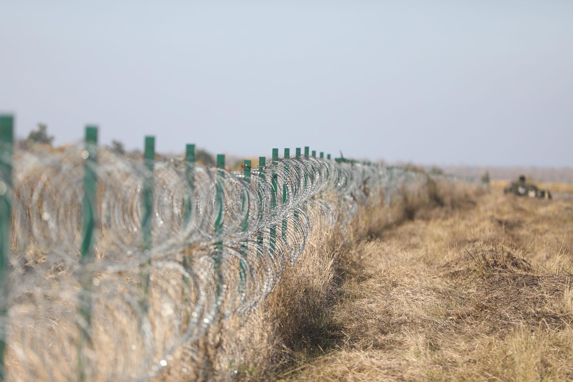 Україна має облаштувати кордон з РФ і Білоруссю за два роки: фото готової ділянки